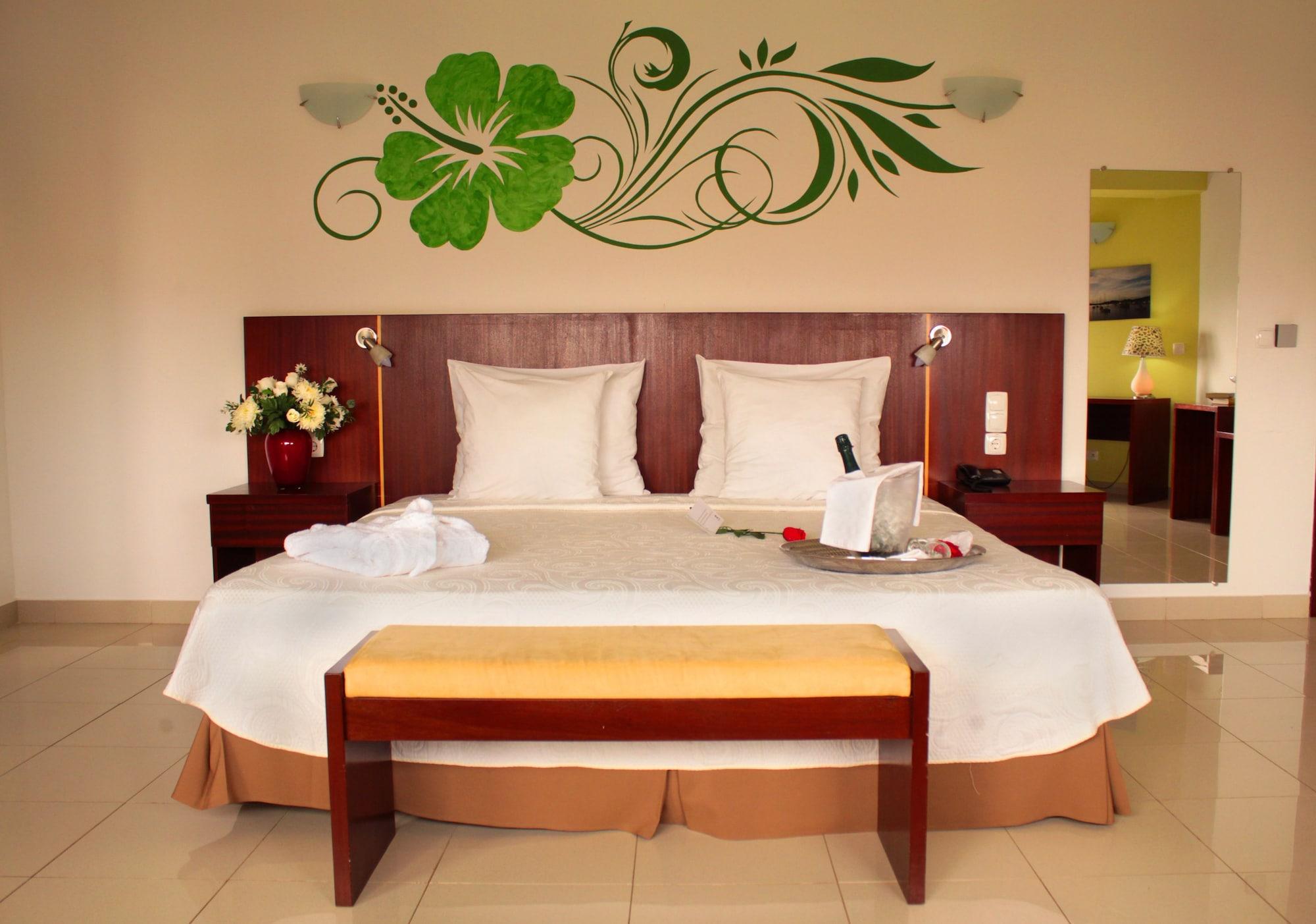 Hotel Livvo Don Paco Mindelo Ngoại thất bức ảnh