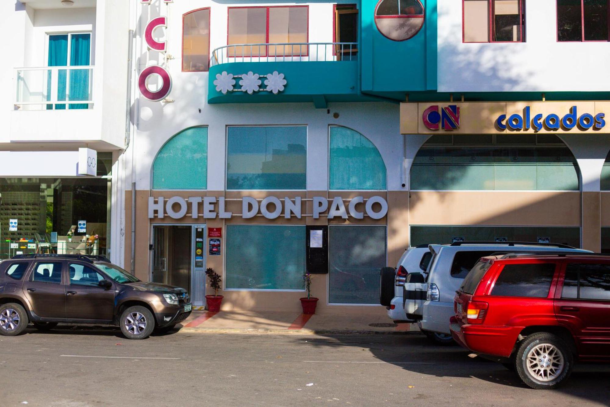 Hotel Livvo Don Paco Mindelo Ngoại thất bức ảnh
